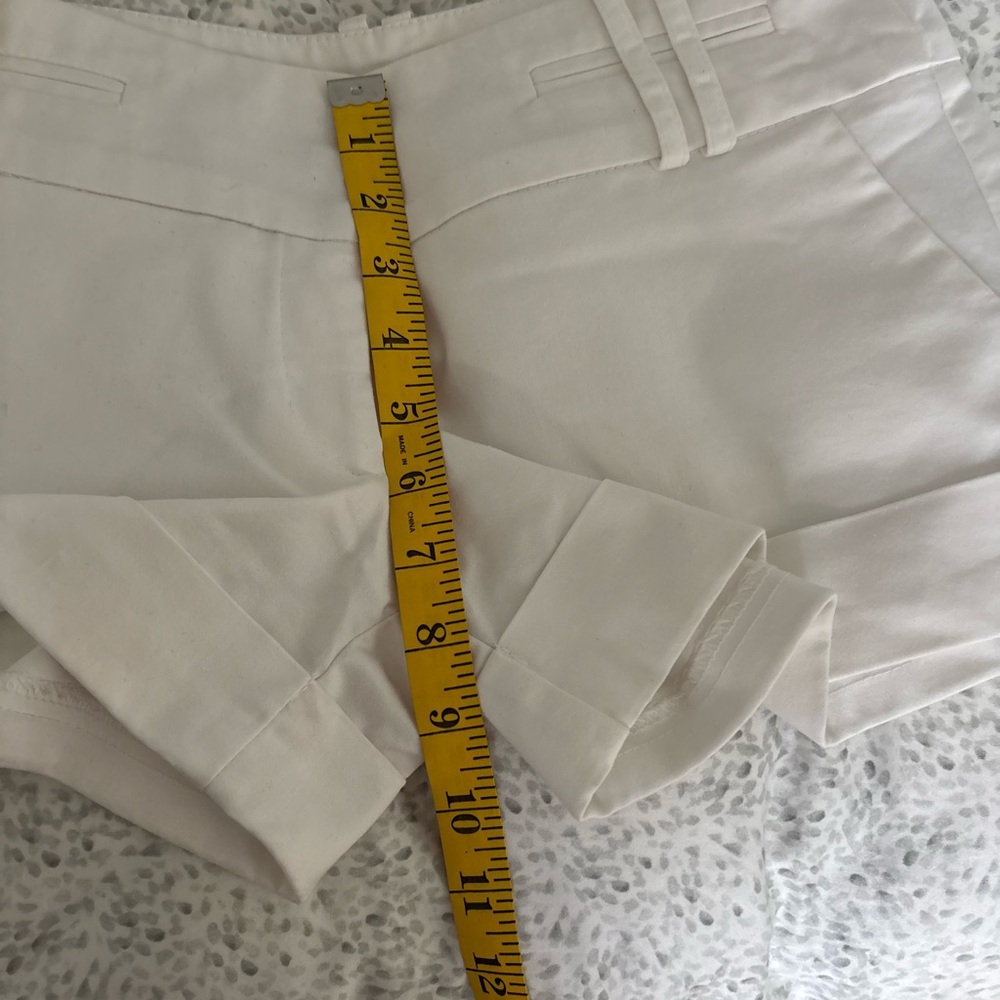 Shorts - Picture 4 of 5